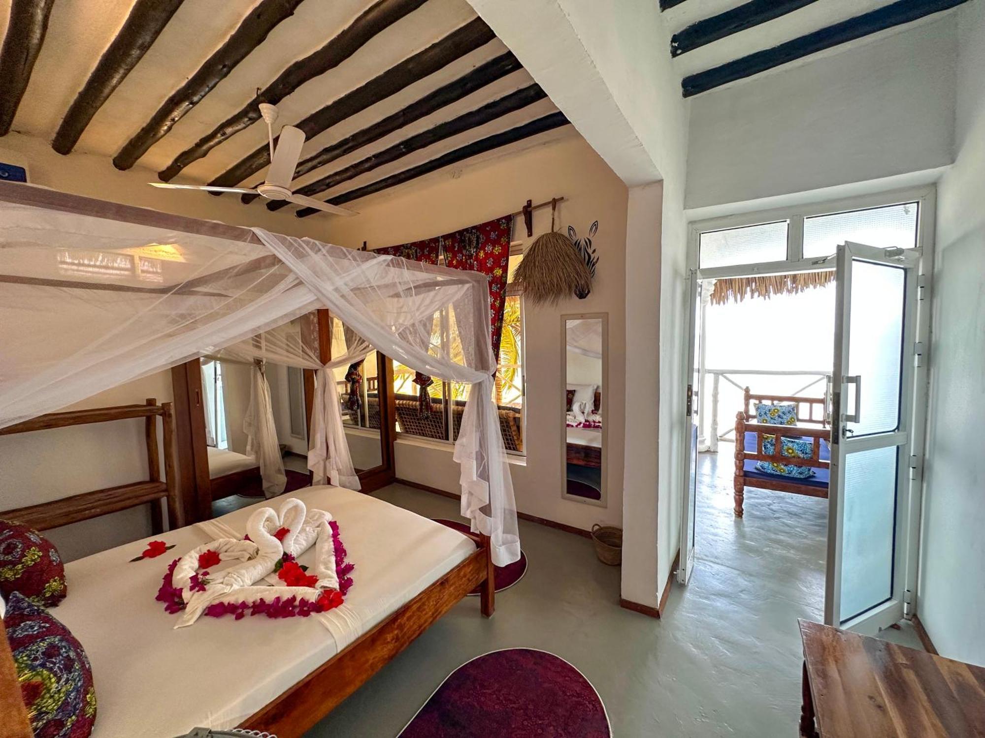 The African Paradise Beach Hotel Bwejuu Exterior photo